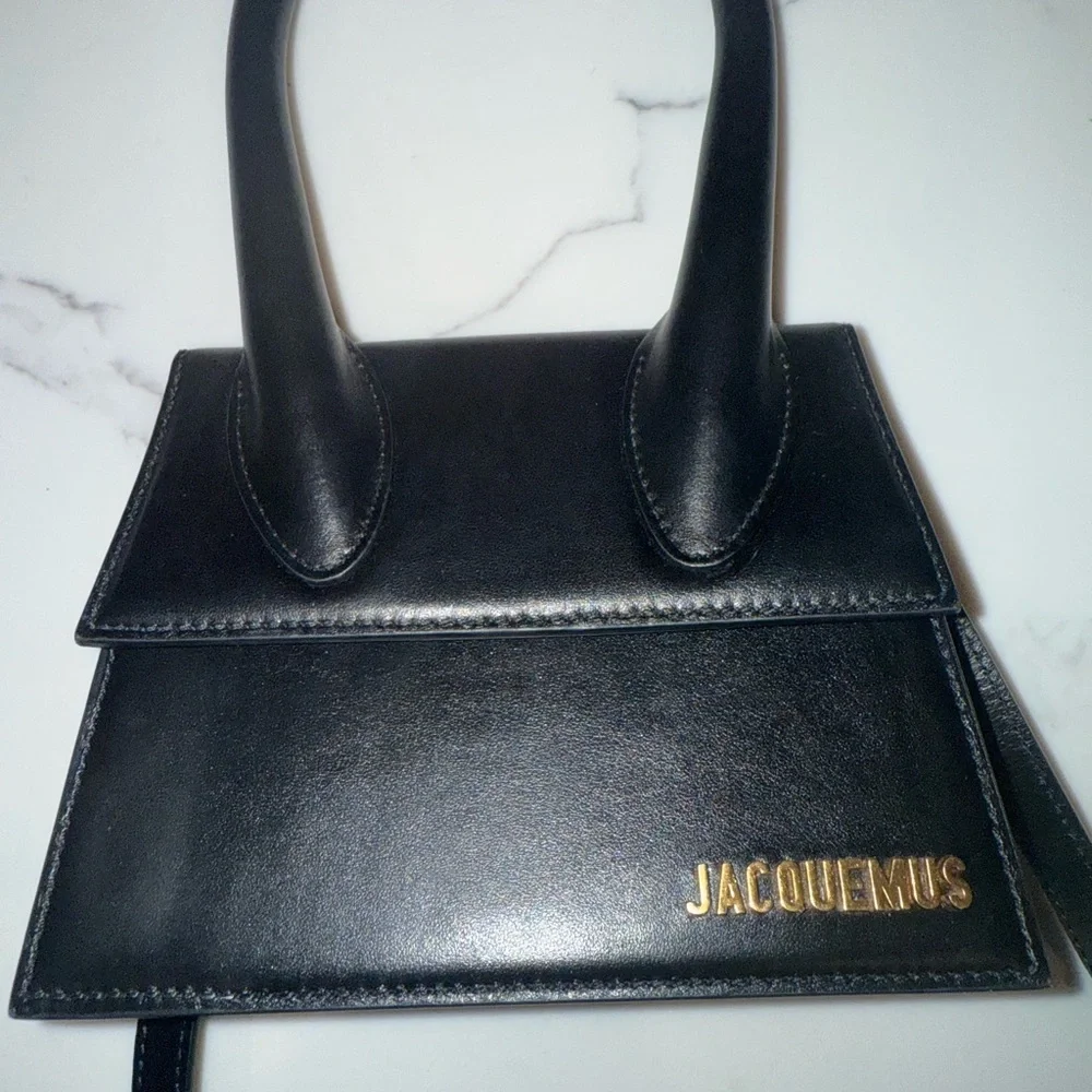 Jacquemus The Medium Chiquito bag - Picture 12 of 16